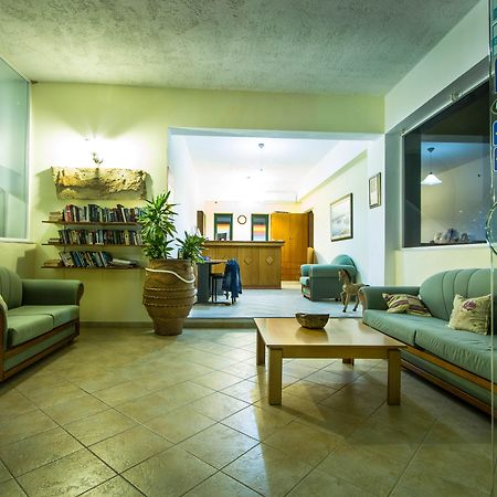 קיסאמוס Mediterranean Hotel & Apartments מראה חיצוני תמונה