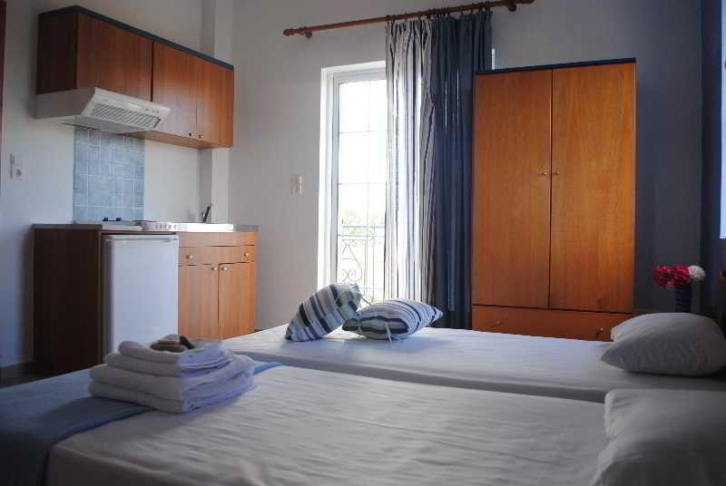 קיסאמוס Mediterranean Hotel & Apartments מראה חיצוני תמונה