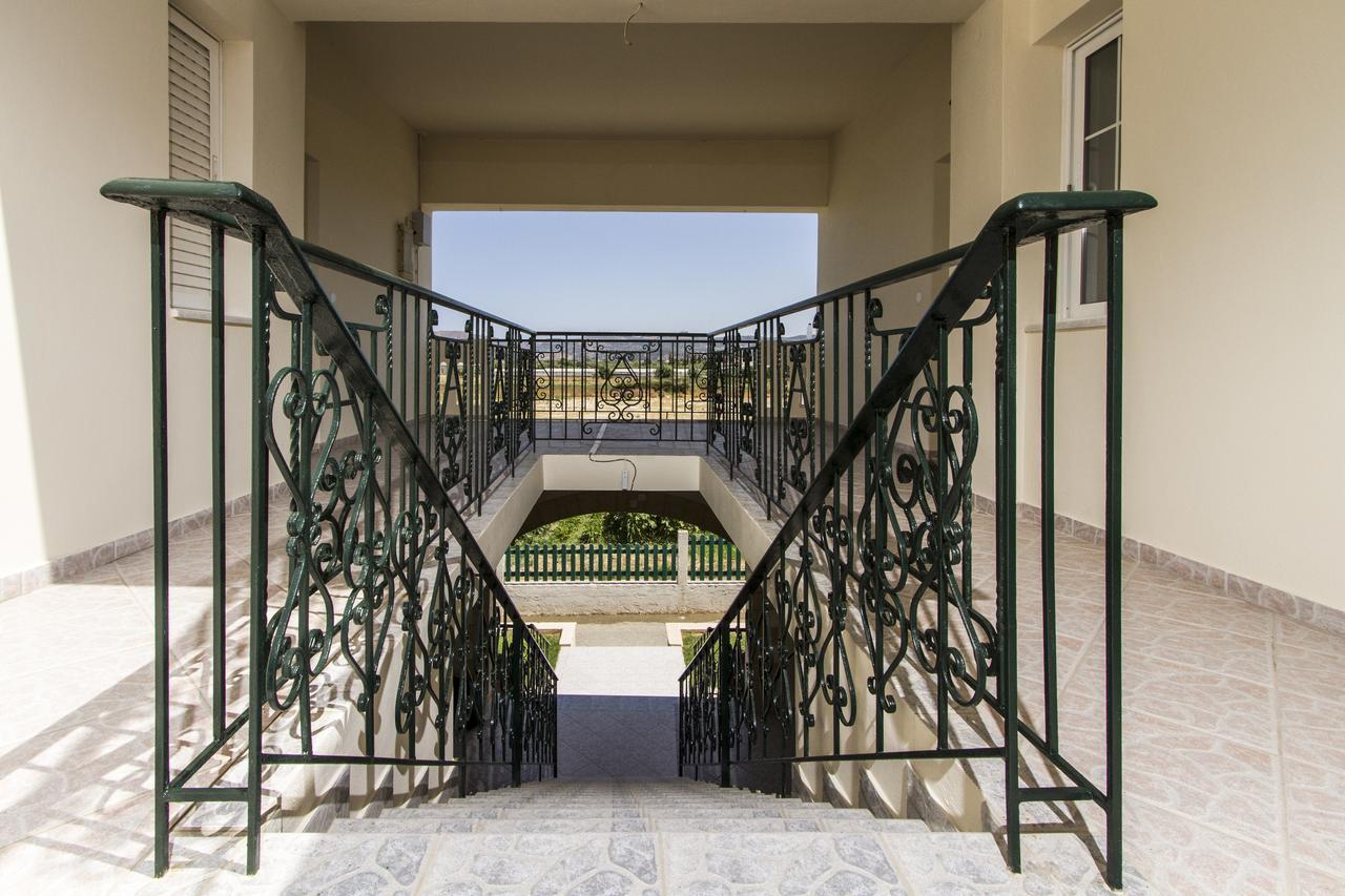 קיסאמוס Mediterranean Hotel & Apartments מראה חיצוני תמונה