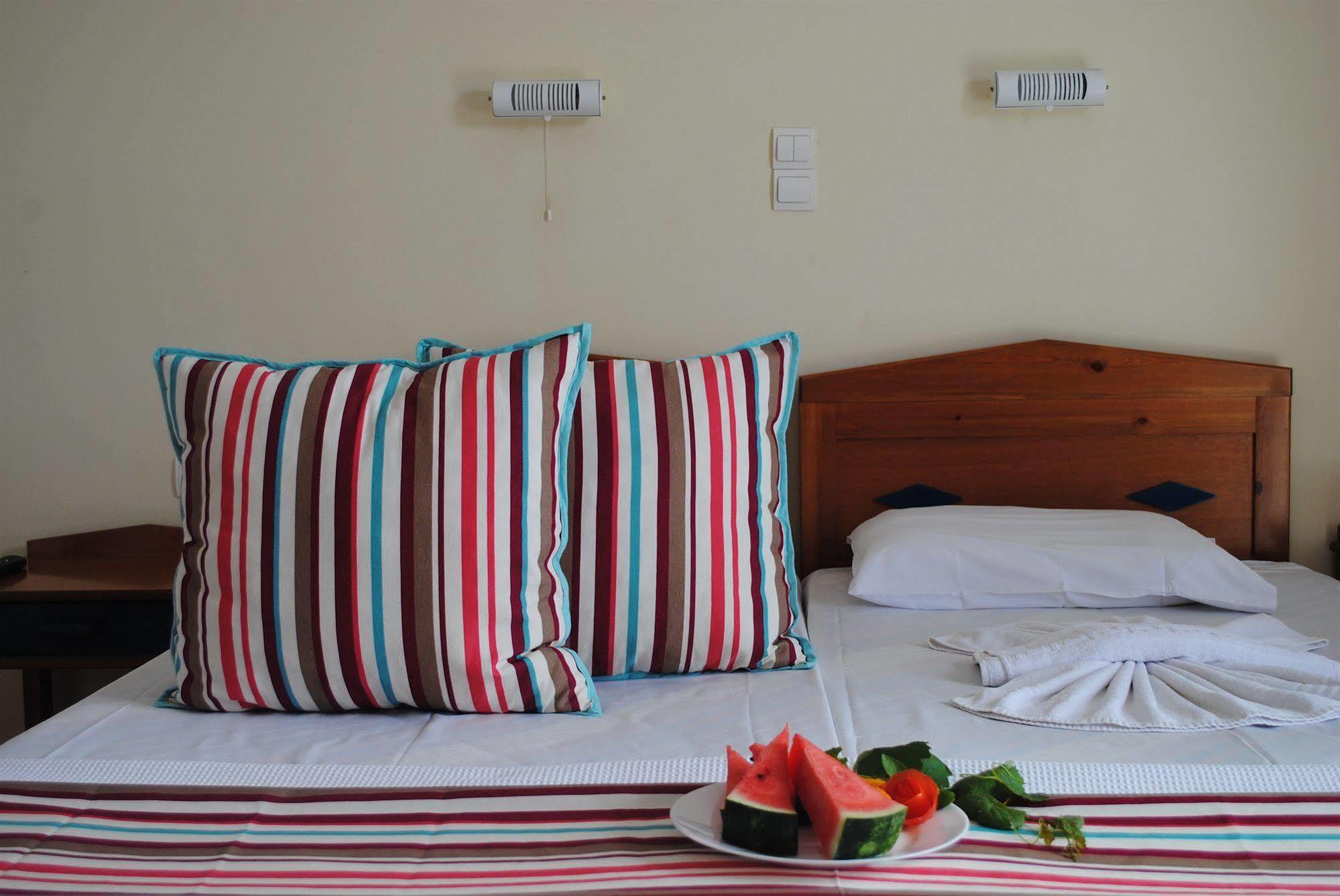 קיסאמוס Mediterranean Hotel & Apartments מראה חיצוני תמונה